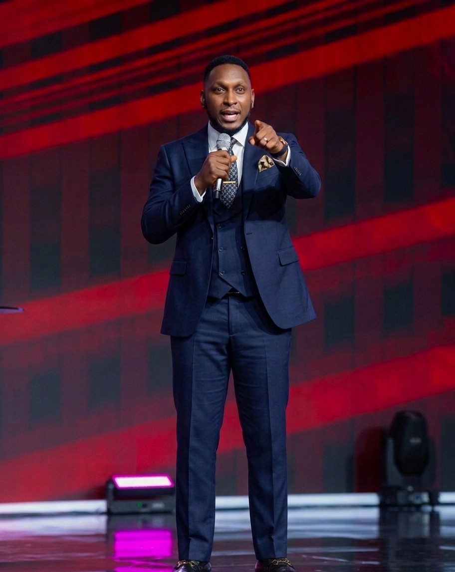 Prophet Moses Ugheighele ministering.